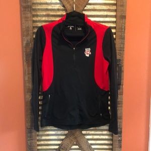 Badgers pull over athletic sweatshirt